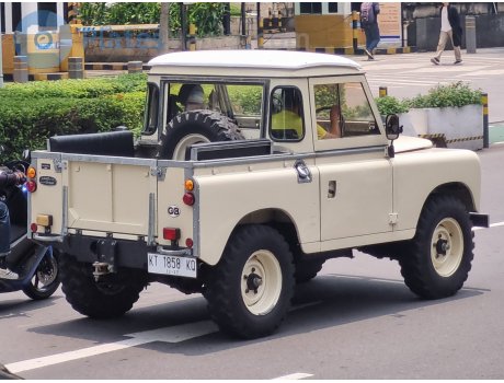 KT 1858 KQ, Land Rover Series III