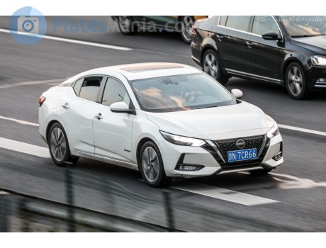 京N·7CR66, Nissan Sylphy