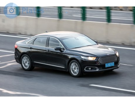 京J·N5807, Ford Taurus