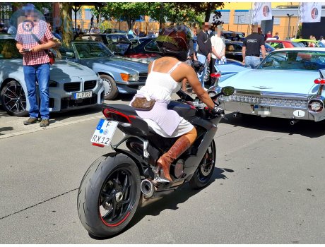 F RX 12, Ducati Panigale