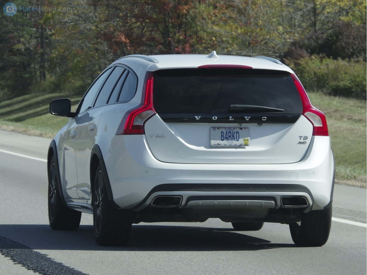 84RKD, Volvo V60 1st gen Cross Country (155/157), 2015–2018