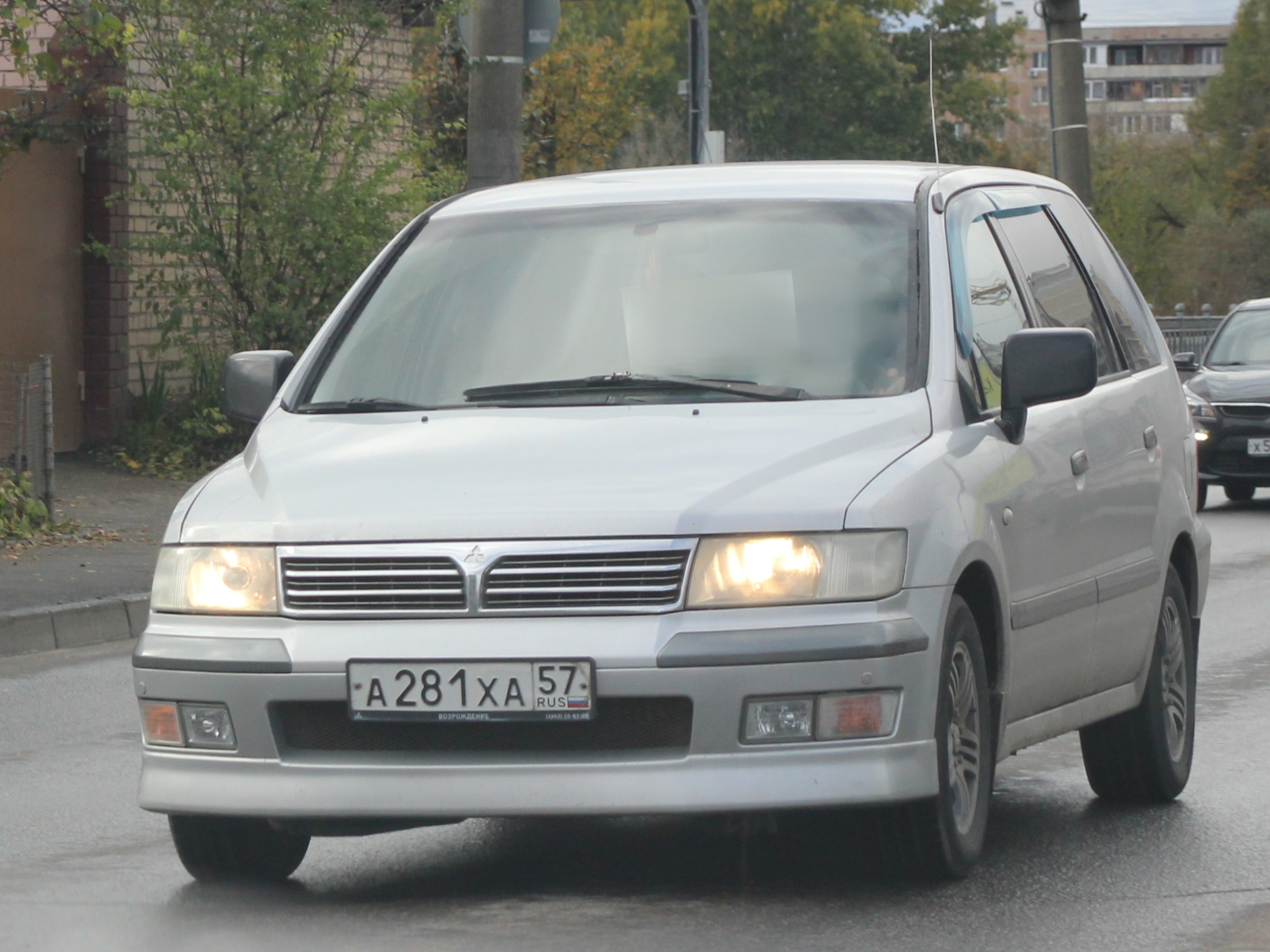 а 281 ха 57, Mitsubishi Space Wagon 3rd gen (N50), 1997–2003