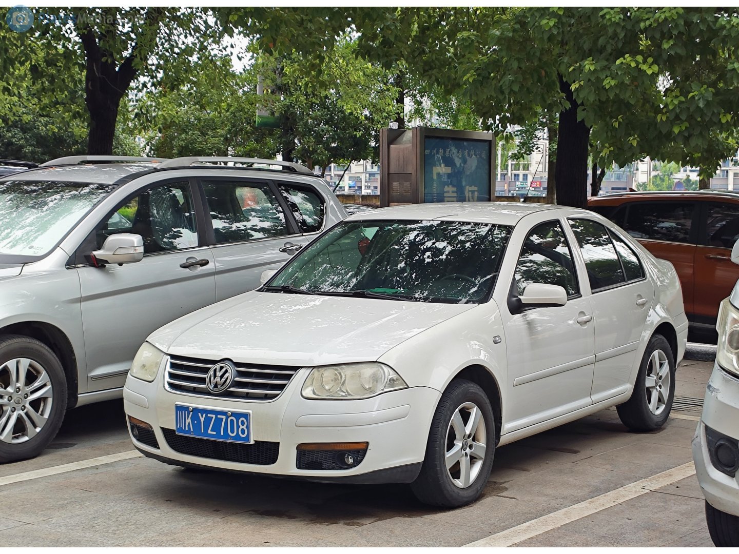 川K·YZ708, Volkswagen Bora 1st gen Sedan (9D2; BR- and CN-market), facelift, 2005–2008 (–2011 for BR-market)