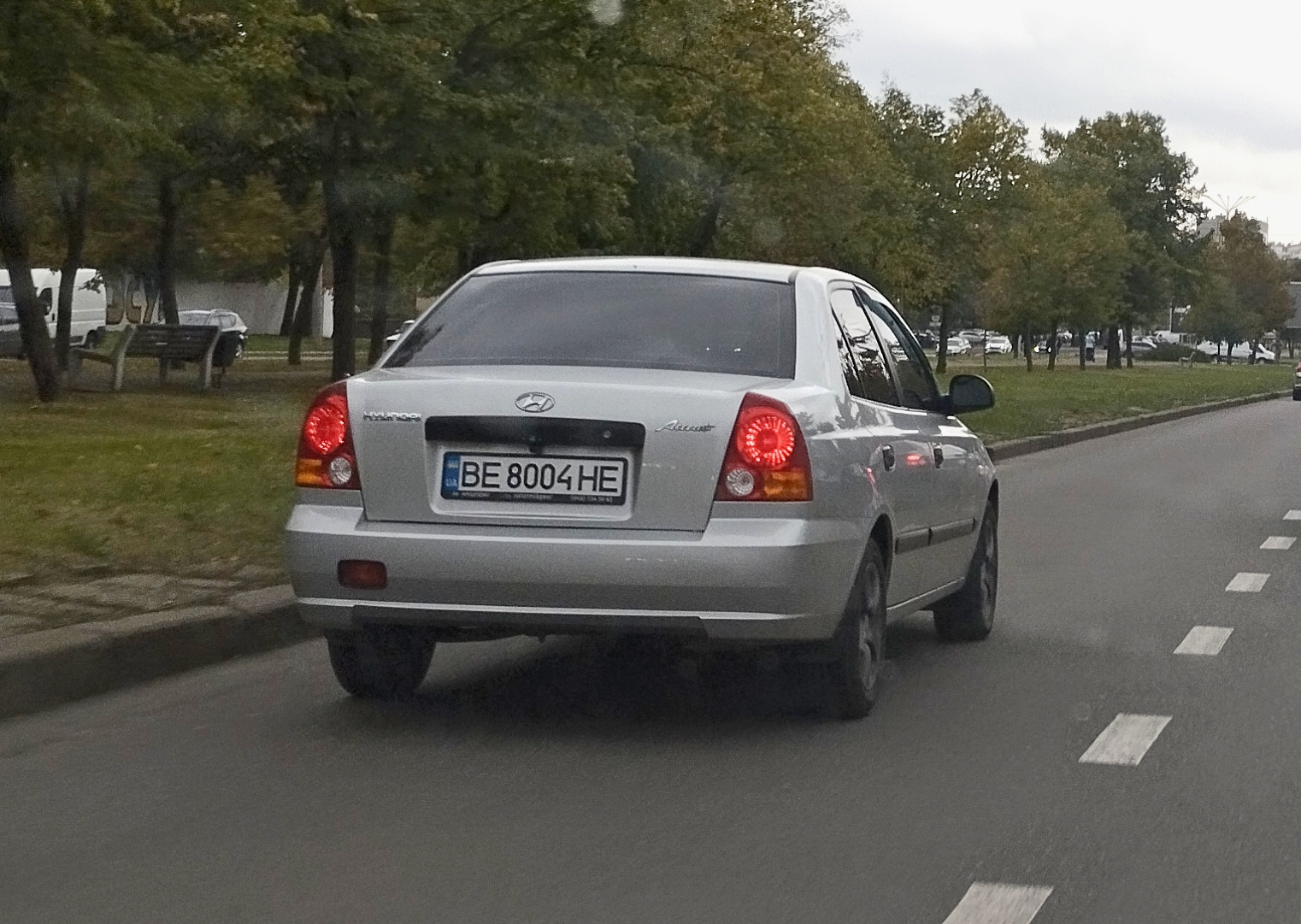 BE 8004 HE, Hyundai Accent 2nd gen Sedan (LC), facelift, 2003–2006