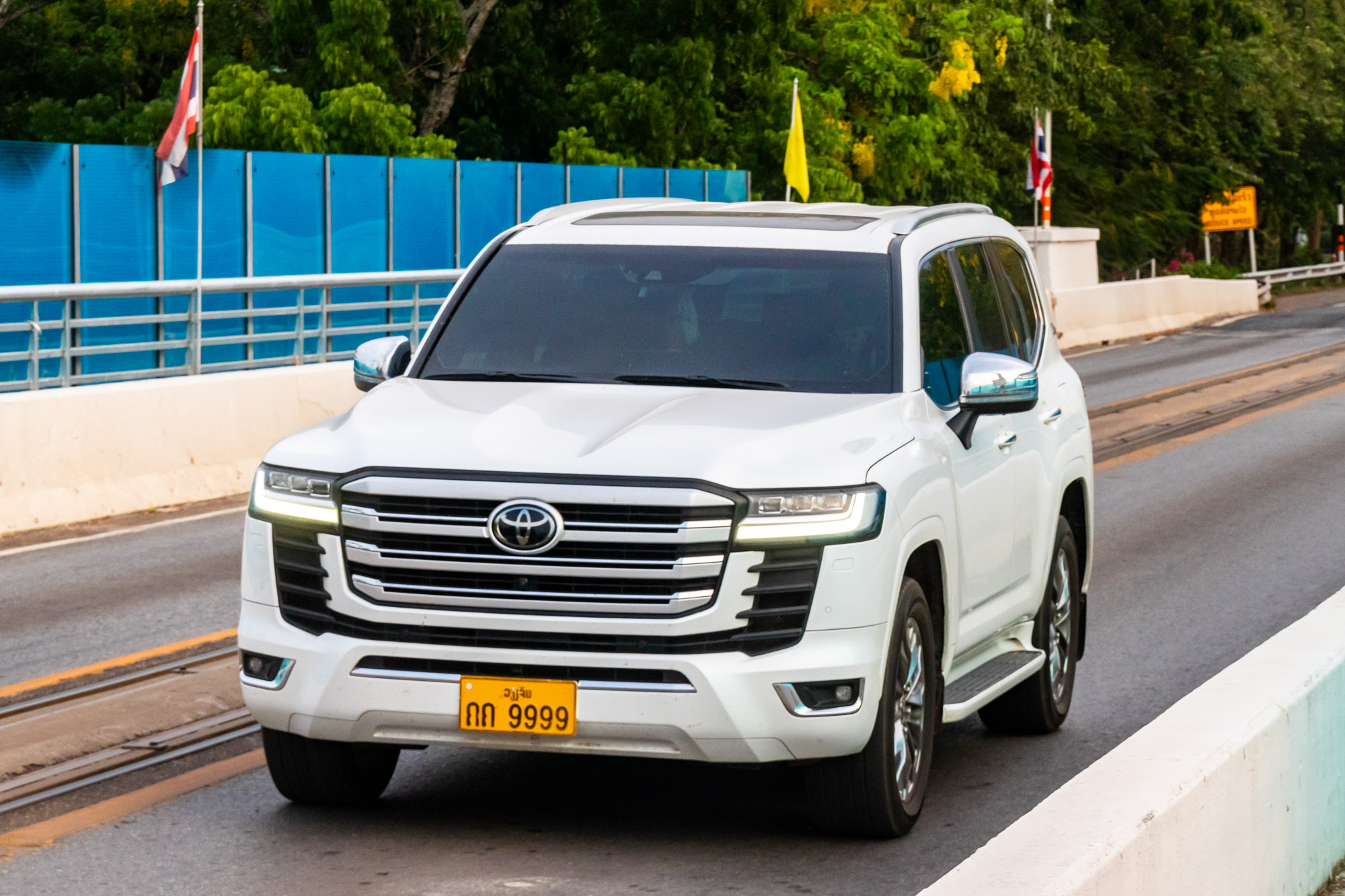 ຄຄ 9999, Toyota Land Cruiser 300 (J300), 2021–