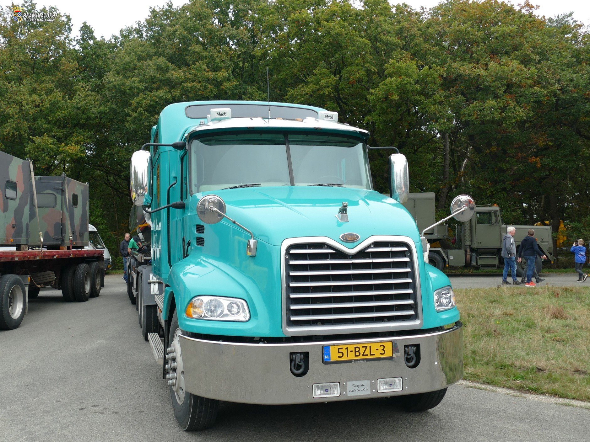 51-BZL-3, Mack Vision 1st gen CX, 2000­–2007