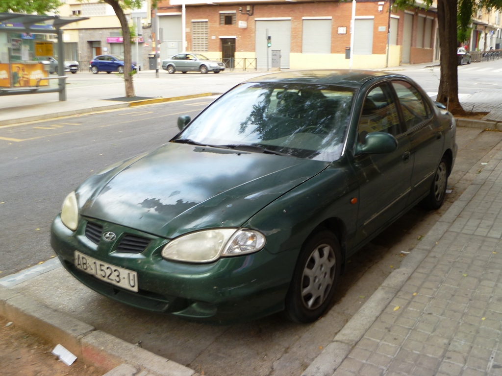 AB 1523 U, Hyundai Lantra 2nd gen Sedan (J3), facelift, 1998–2000
