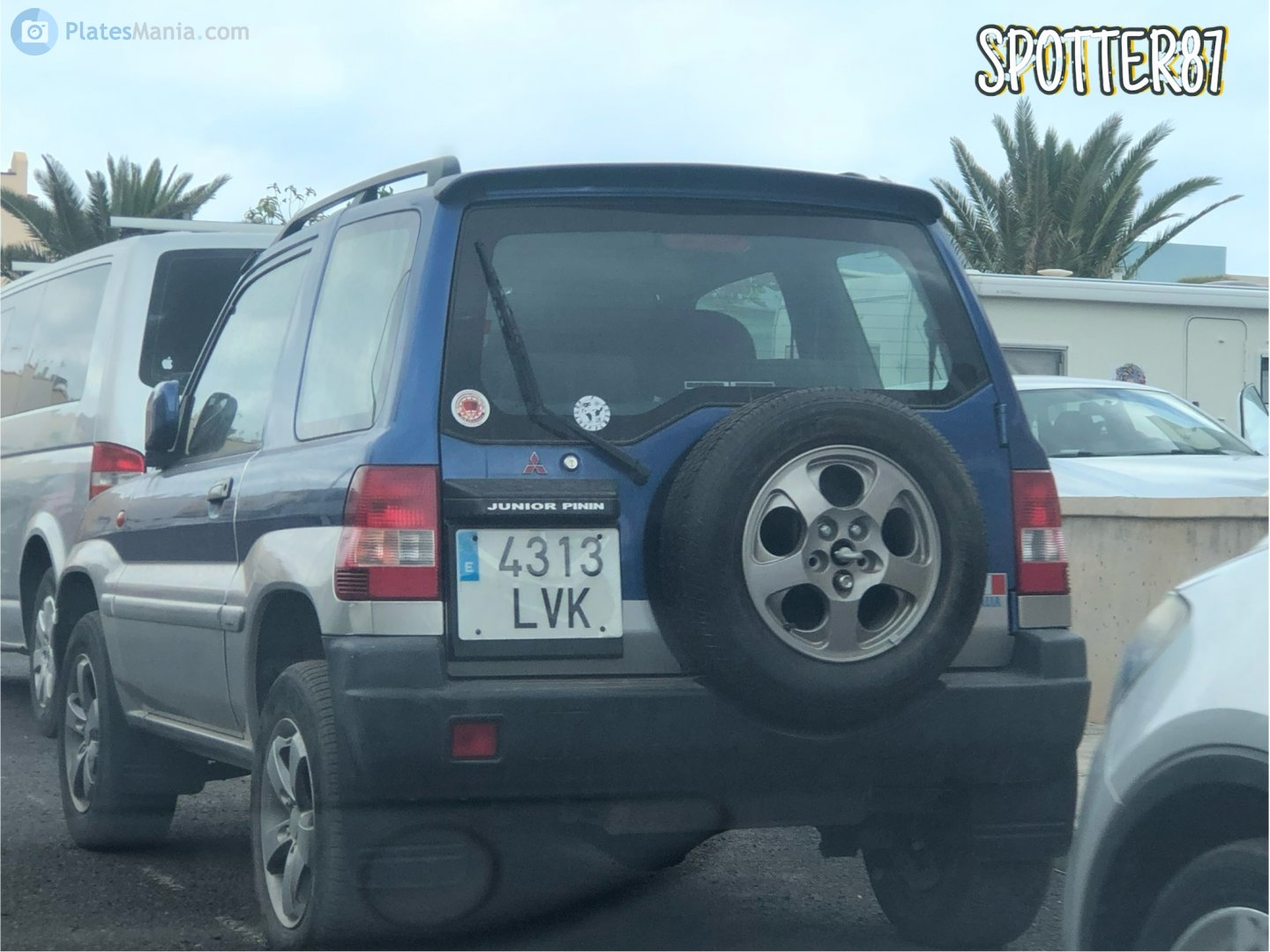 4313 LVK, Mitsubishi Montero iO 1st gen 3-door SUV (H60/H70), 1998–2007