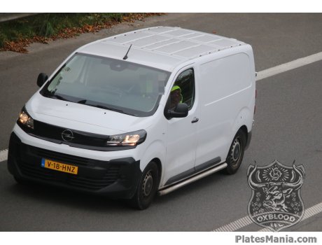 V-18-HNZ, Opel Vivaro