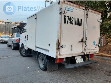 B 748 VMM, Nissan Vanette