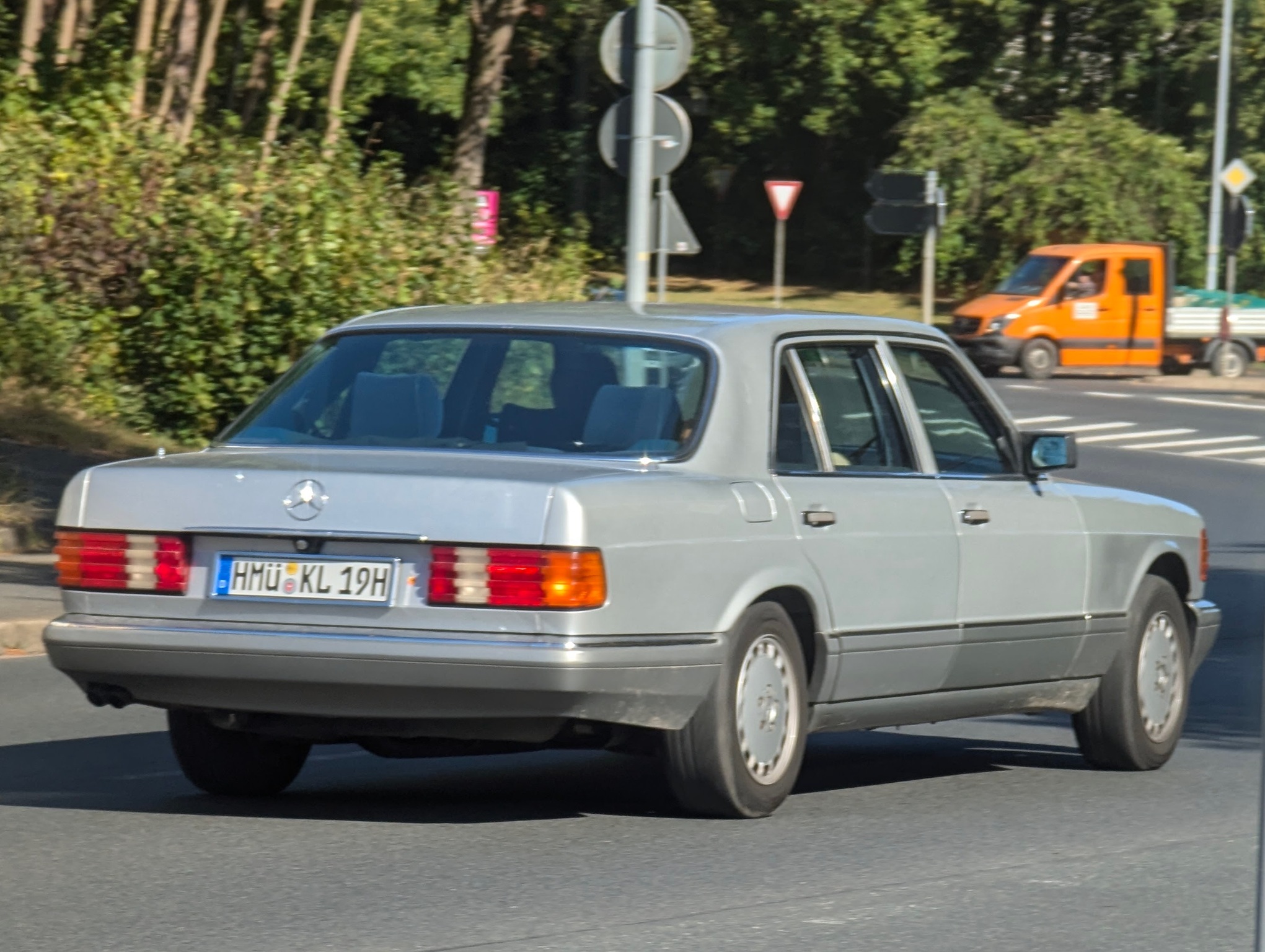 HMÜ KL 19 H, Mercedes-Benz S-Klasse 4th gen Sedan (W126/V126), 1979–1991