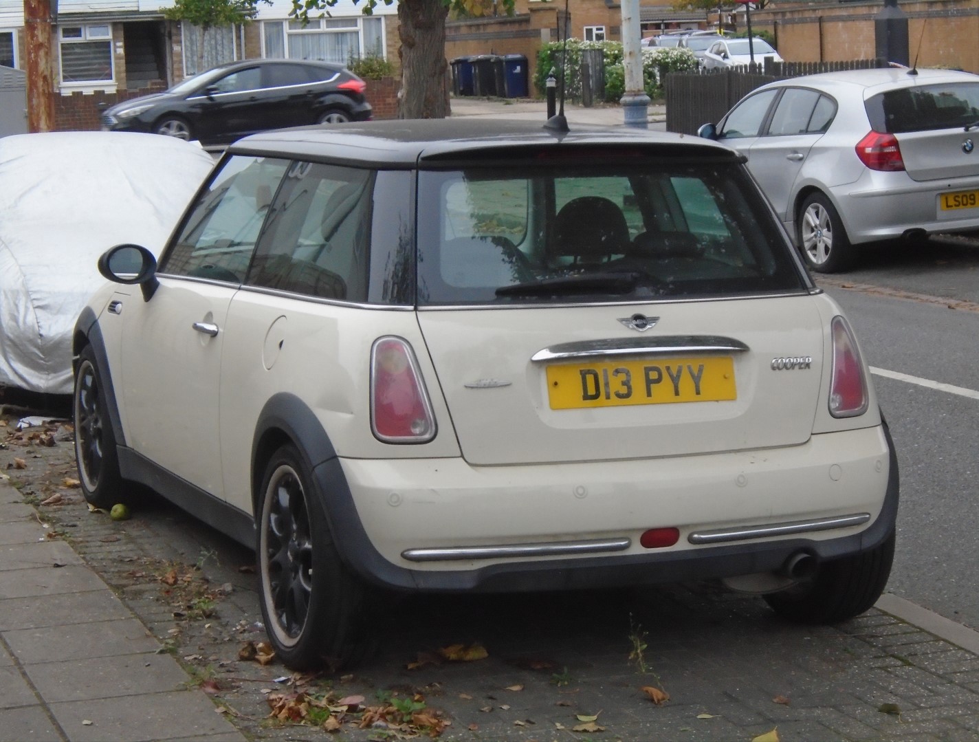 D13PYY, MINI Hatch 1st gen (R50/R53), 2000–2006