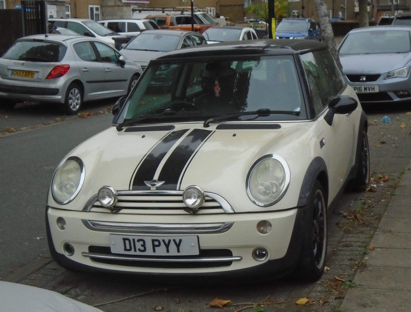 D13PYY, MINI Hatch 1st gen (R50/R53), 2000–2006