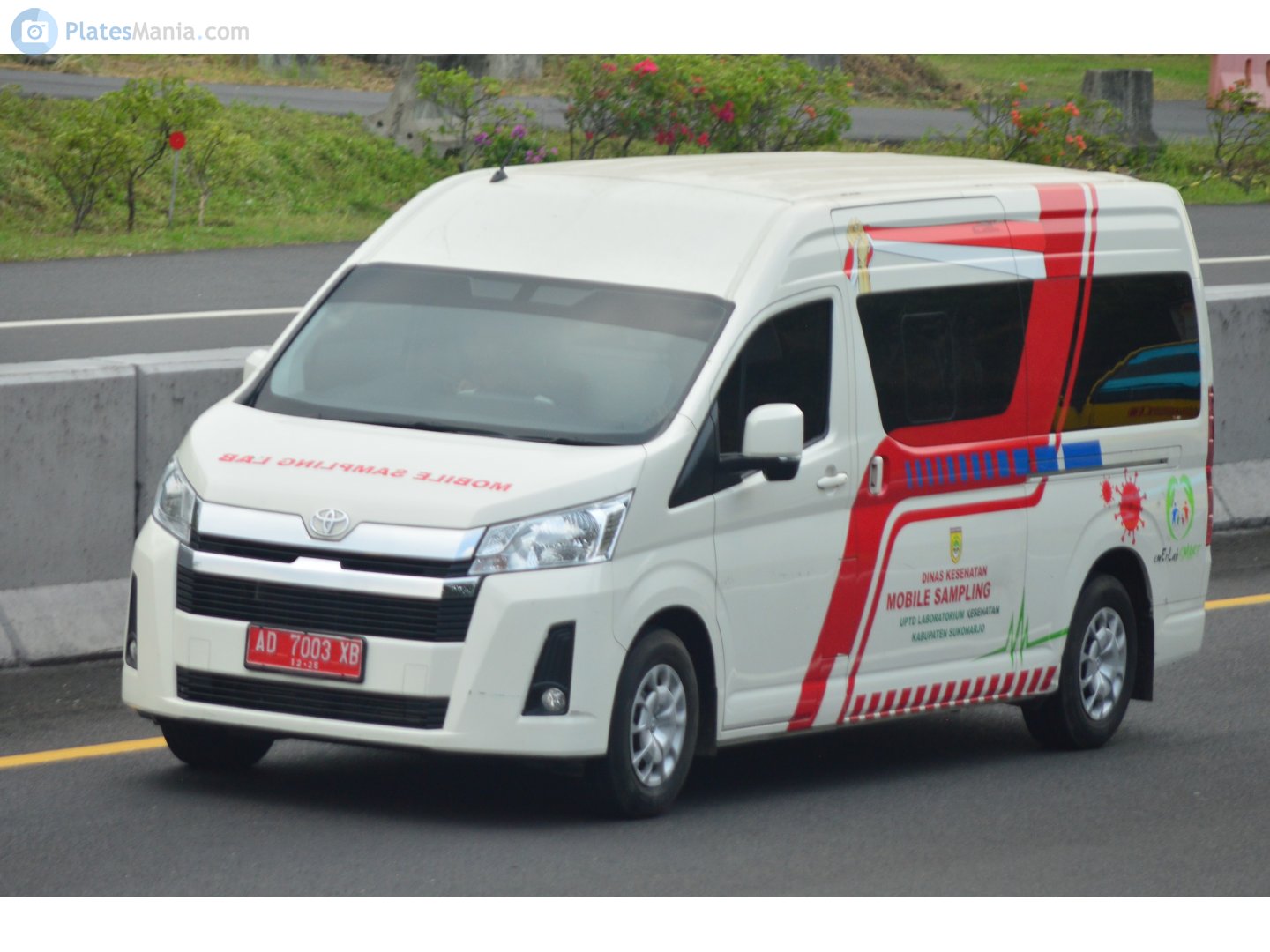 AD 7003 XB, Toyota HiAce 6th gen (H300), 2019–