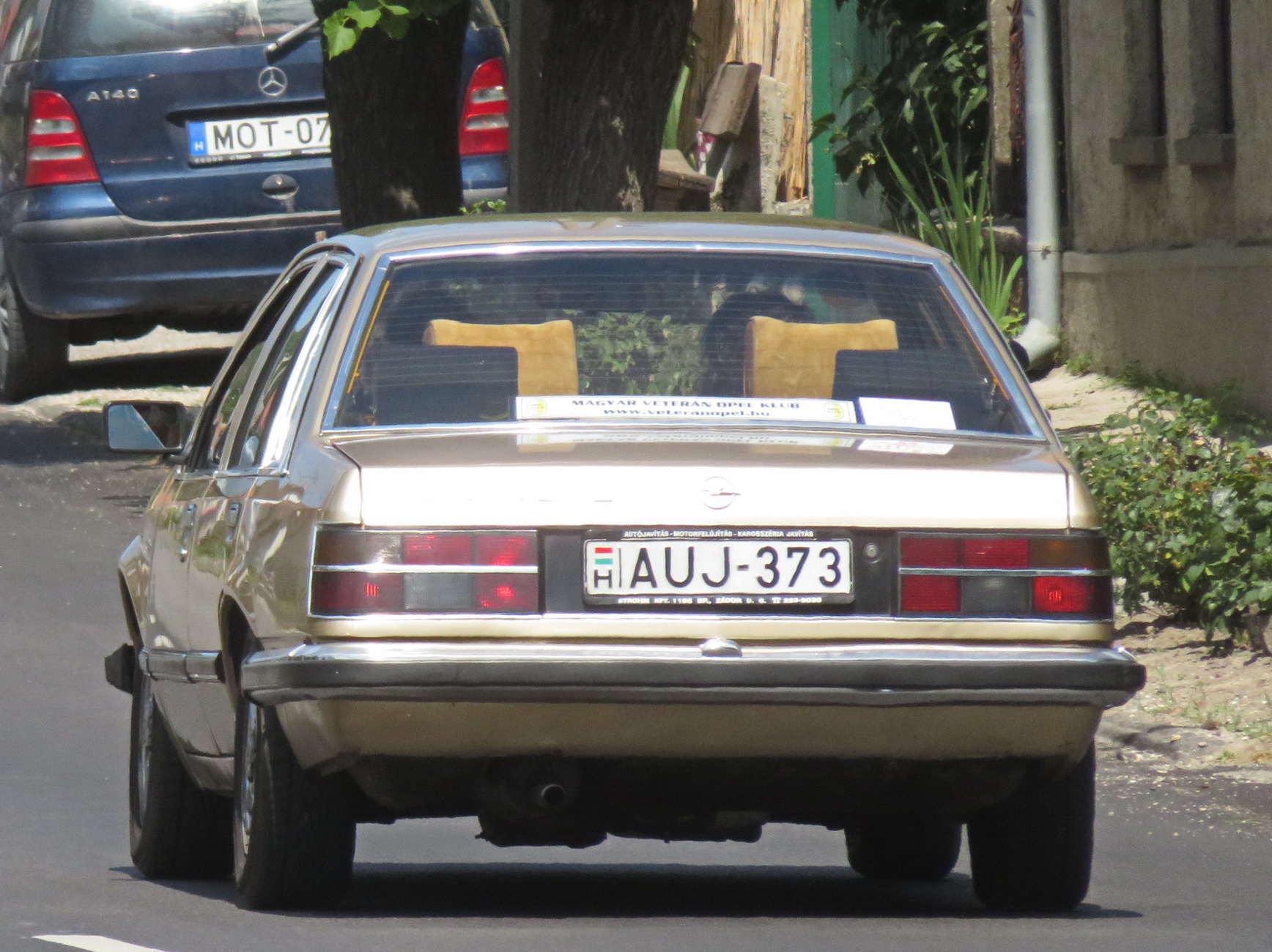 AUJ-373, Opel Senator 1st gen (A), 1978–1982