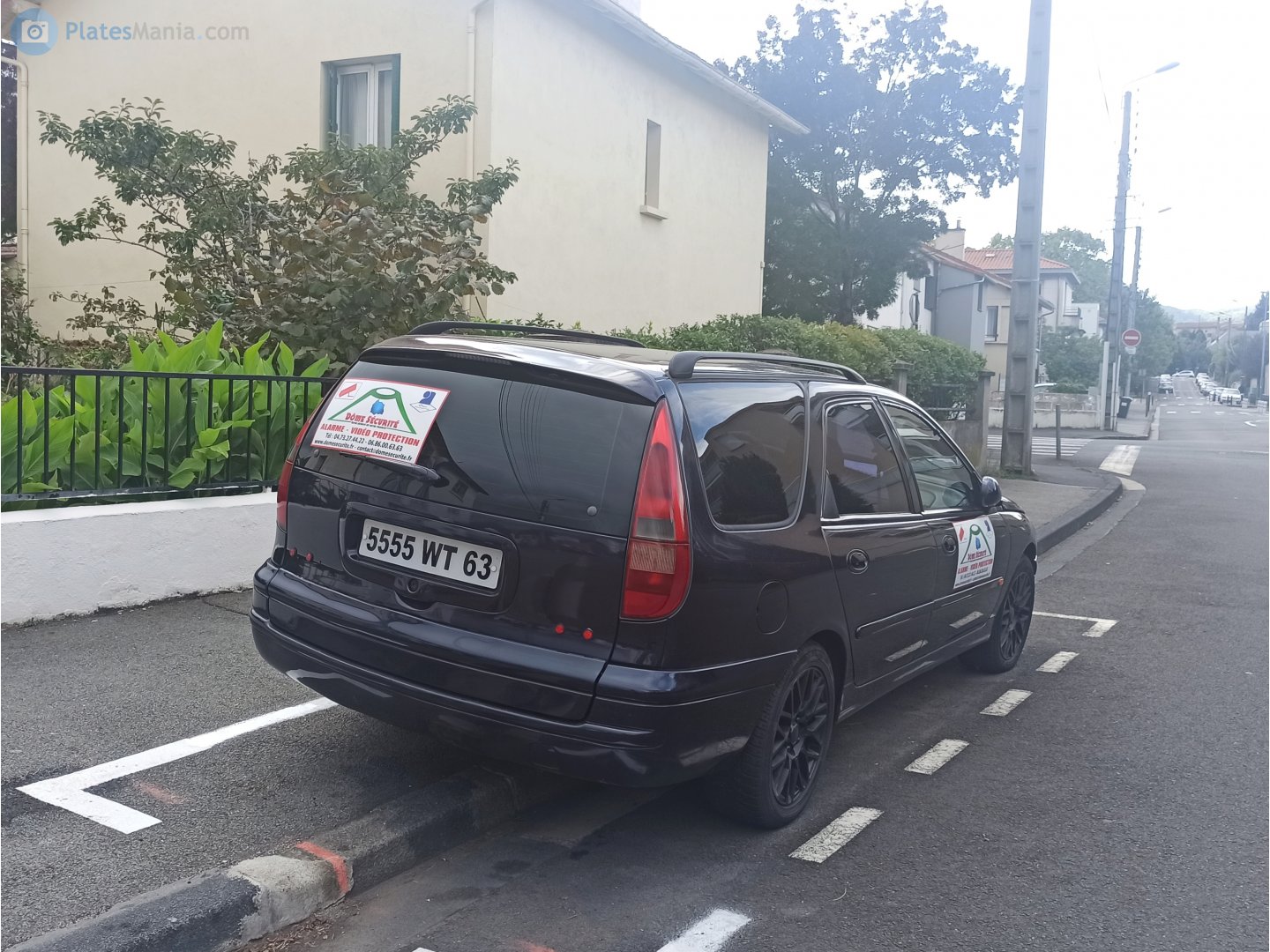 5555 WT 63, Renault Laguna 1st gen Estate (X56), 1994–2001