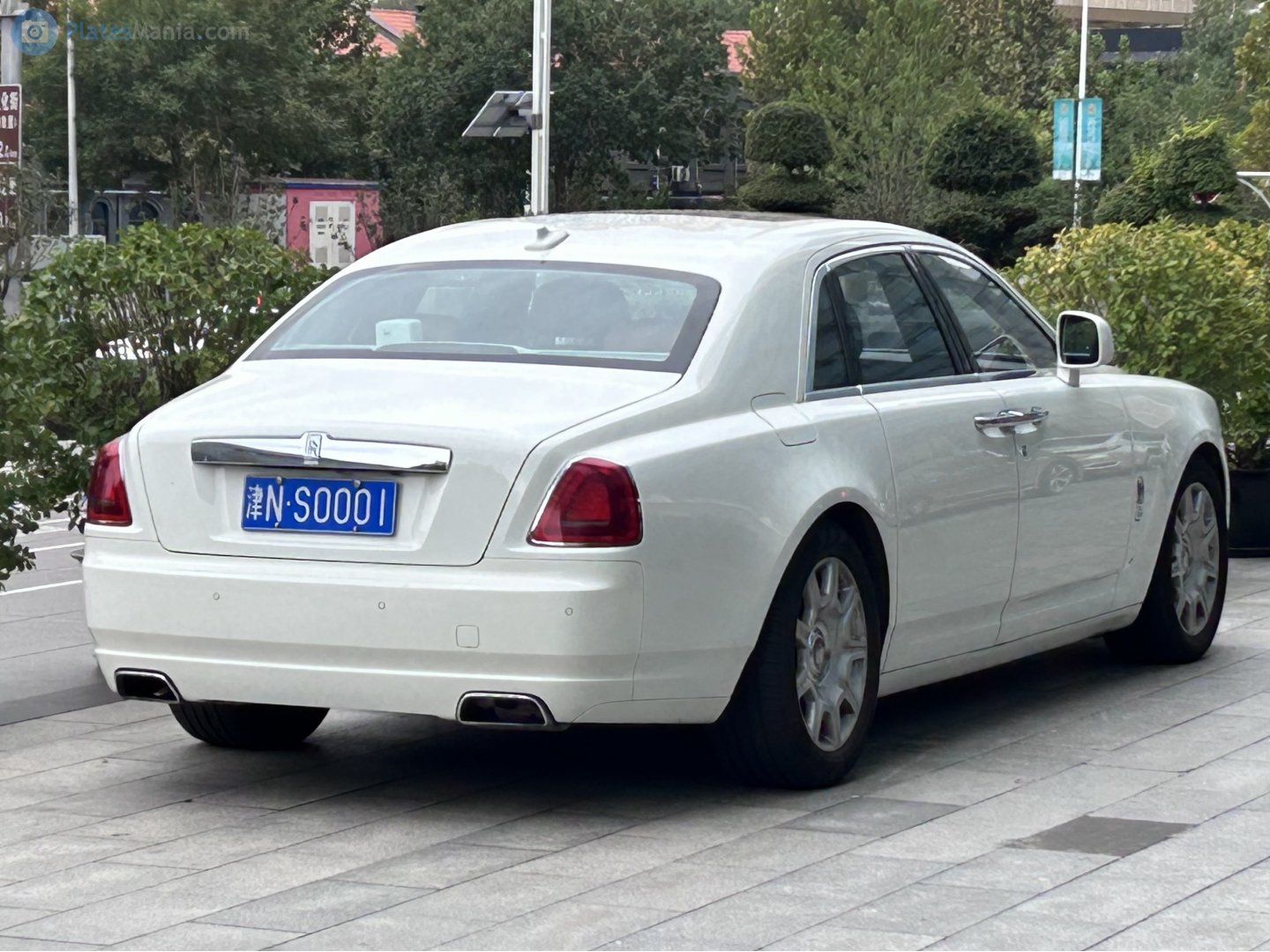 津N·S0001, Rolls-Royce Ghost 1st gen (RR4), 2009–2014