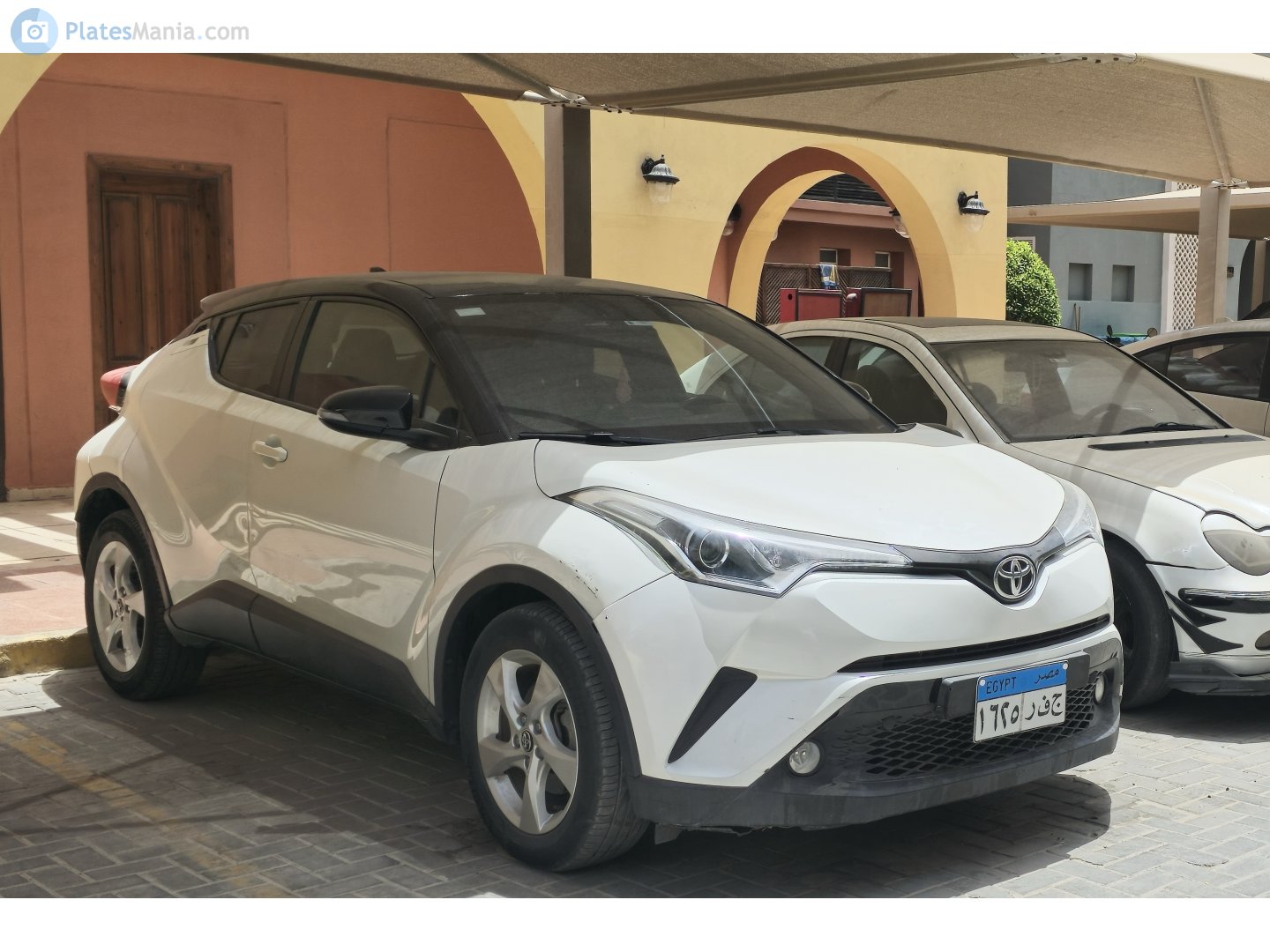 ١٦٢٥ رفج, Toyota C-HR 1st gen (AX10/AX50), 2016–2023