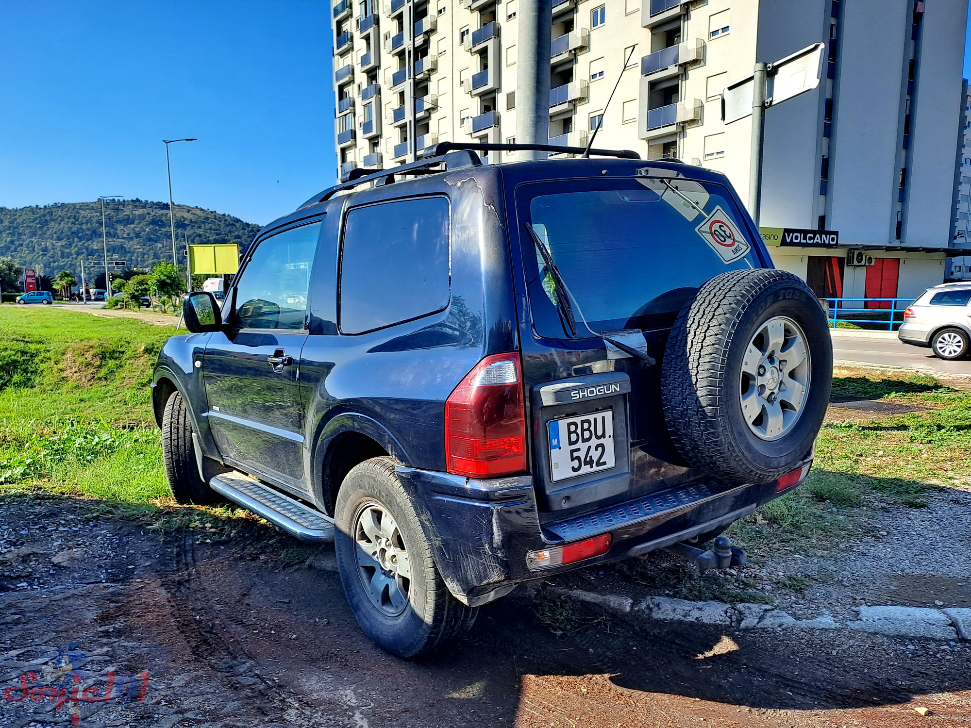 BBU 542, Mitsubishi Shogun 3rd gen 3-door SUV (V60), 2000–2006