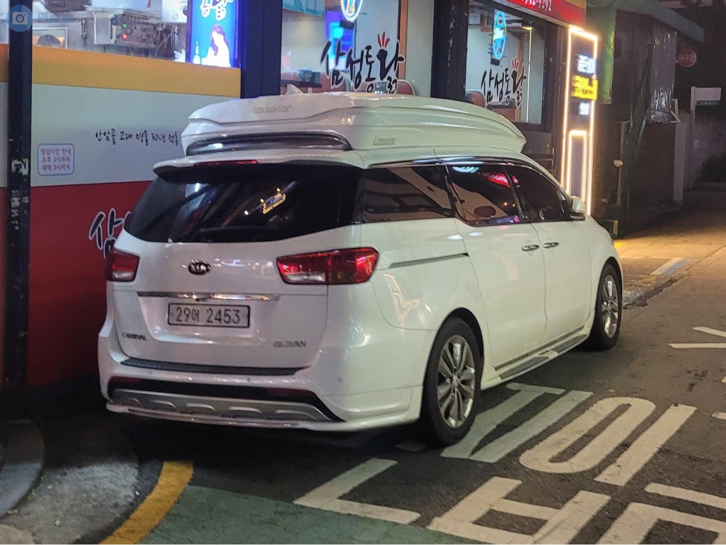 29머 2453, Kia Carnival 3rd gen Grand Carnival (YP), 2014–2021