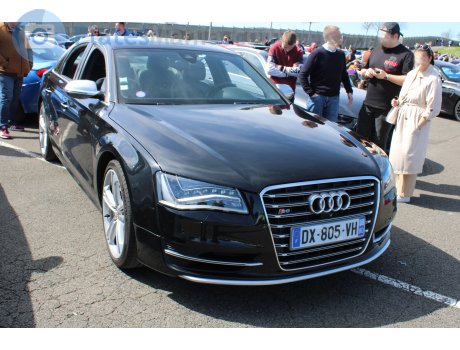 DX-805-VH, Audi S8