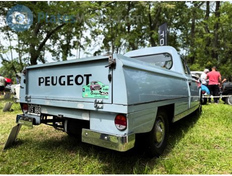 UTS 884, Peugeot 404