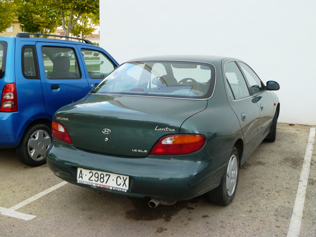 A 2987 CX, Hyundai Lantra 2nd gen Sedan (J2), 1995–1998