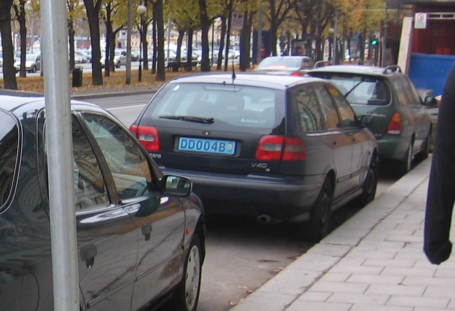 DD004B, Volvo V40 1st gen (645), 1995–2004