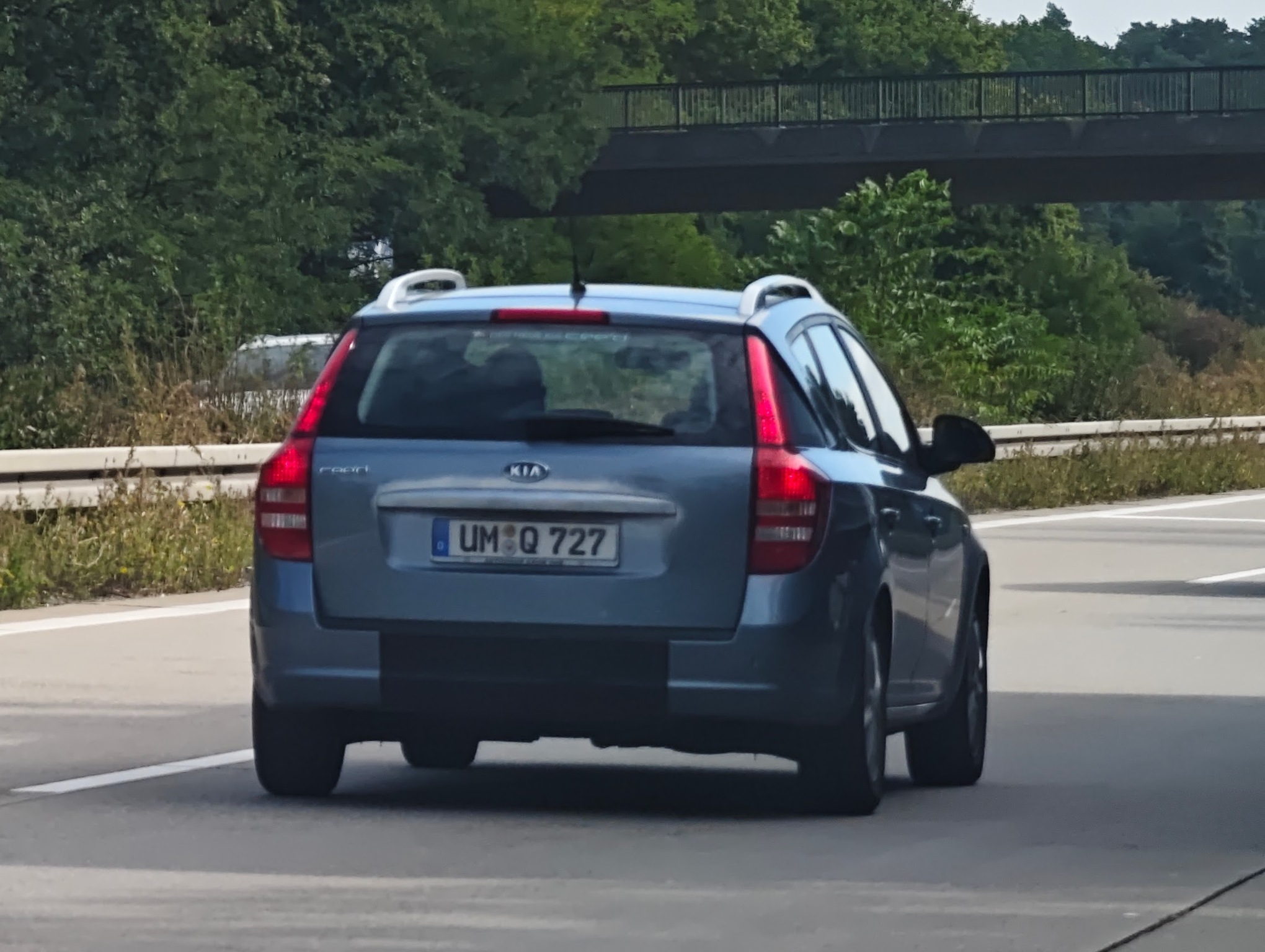 UM Q 727, Kia Ceed 