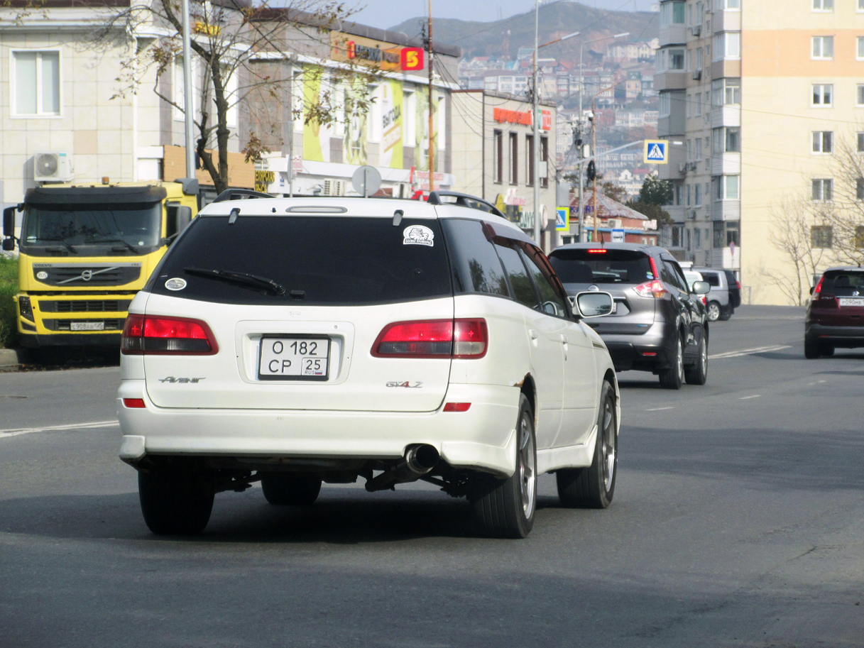 о 182 ср 25, Nissan Avenir 2nd gen (W11), 1998–2005