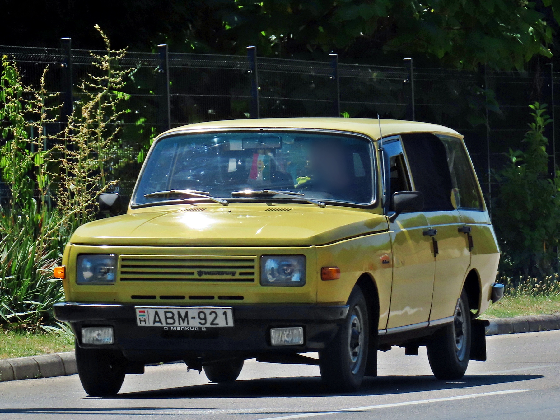 ABM-921, Wartburg 353 W Tourist Kombi, facelift, 1985–1988