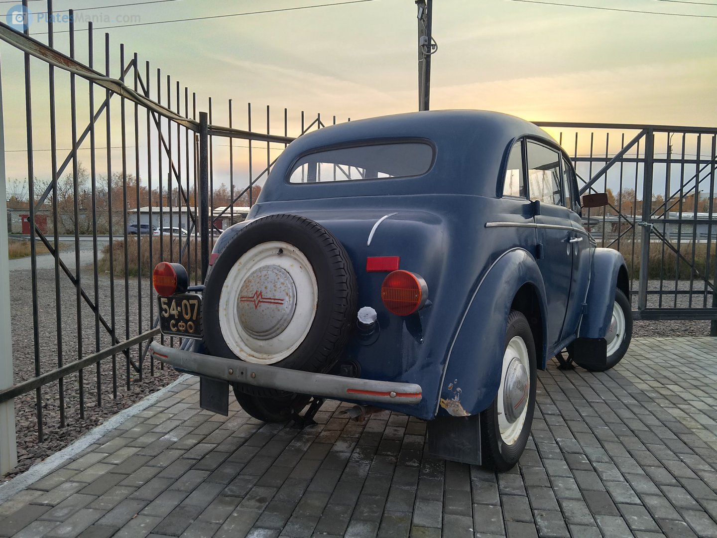 5407 СФО, Moskvich (AZLK) 400/401 401-420 Sedan, 1954–1956