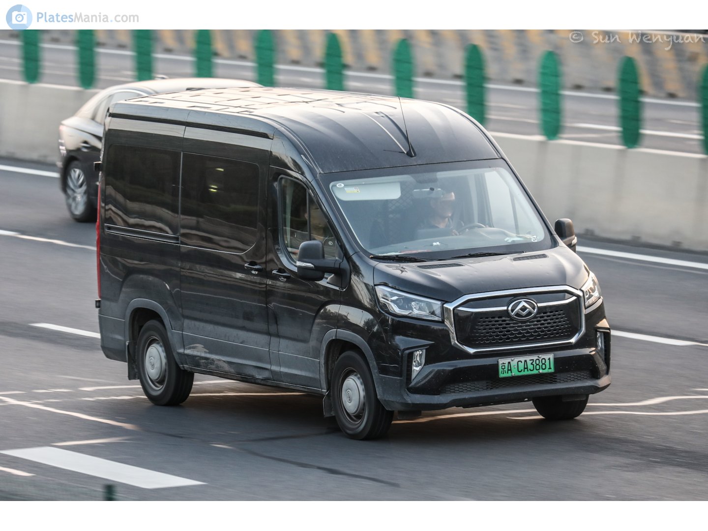 京A·CA3881, Maxus V90 1st gen EV90, 2019–