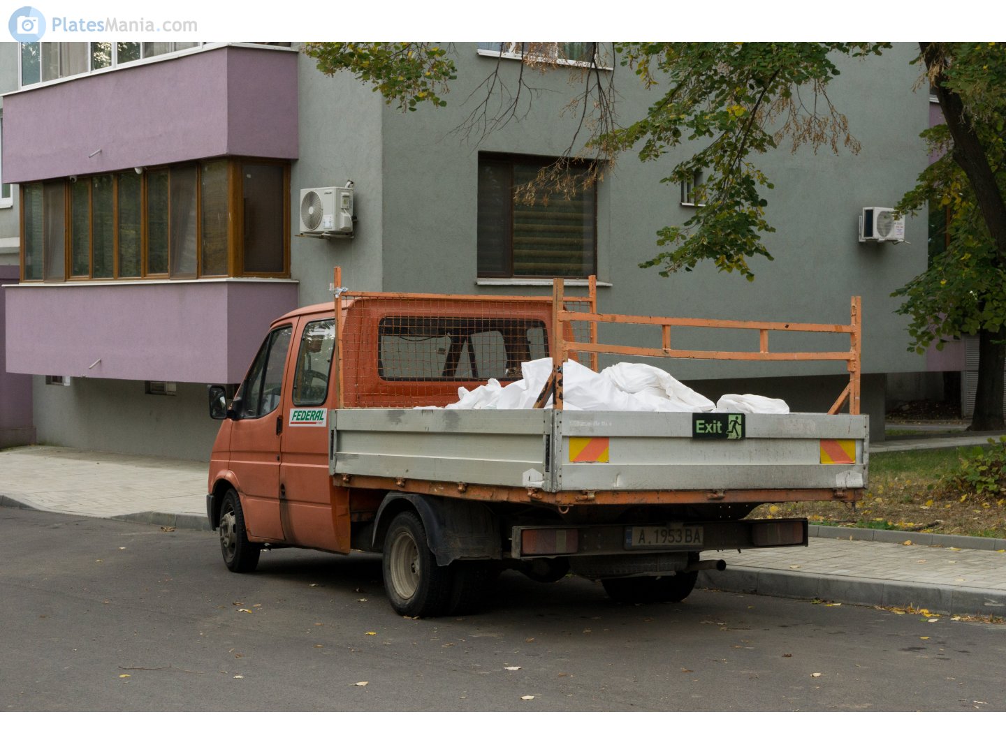 A 1953 BA, Ford Transit 2nd gen Double Cab, 1986–2003