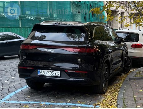 AA 7303 YD, BYD Tang