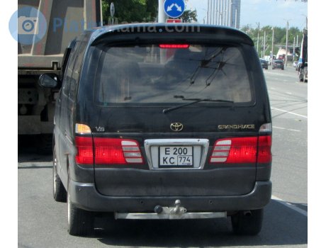е200кс774, Toyota HiAce