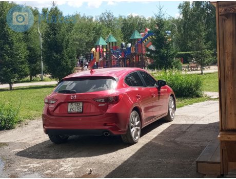 в132ус124, Mazda Axela