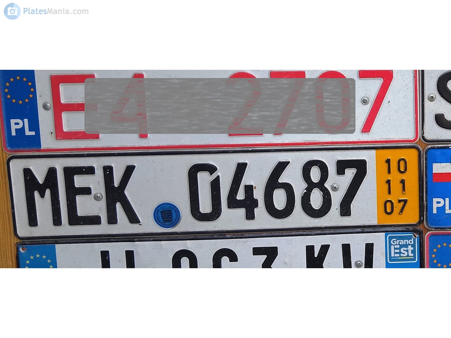 MEK 04687, License plate without vehicle 