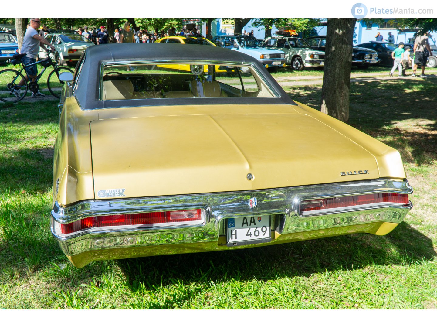 AA H 469, Buick LeSabre 4th gen 1971 2-door Hardtop (45237/45437; B-body), 1970–1971