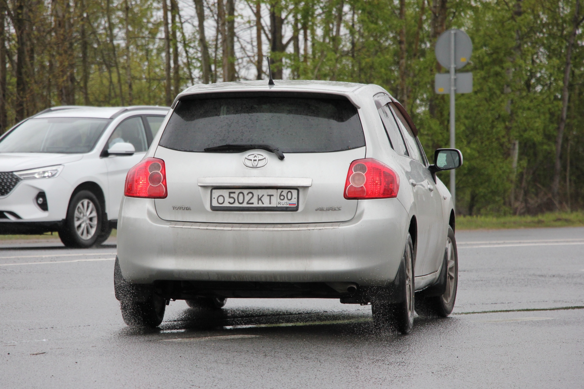 о 502 кт 60, Toyota Auris 1st gen 5-door Hatch (don't set)