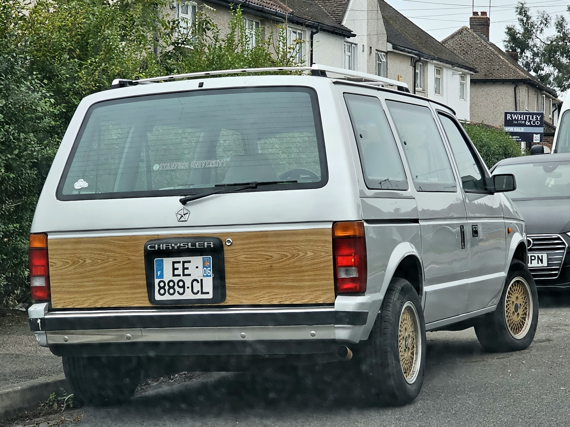 EE-889-CL, Chrysler Voyager 1st gen (S), 1988–1990