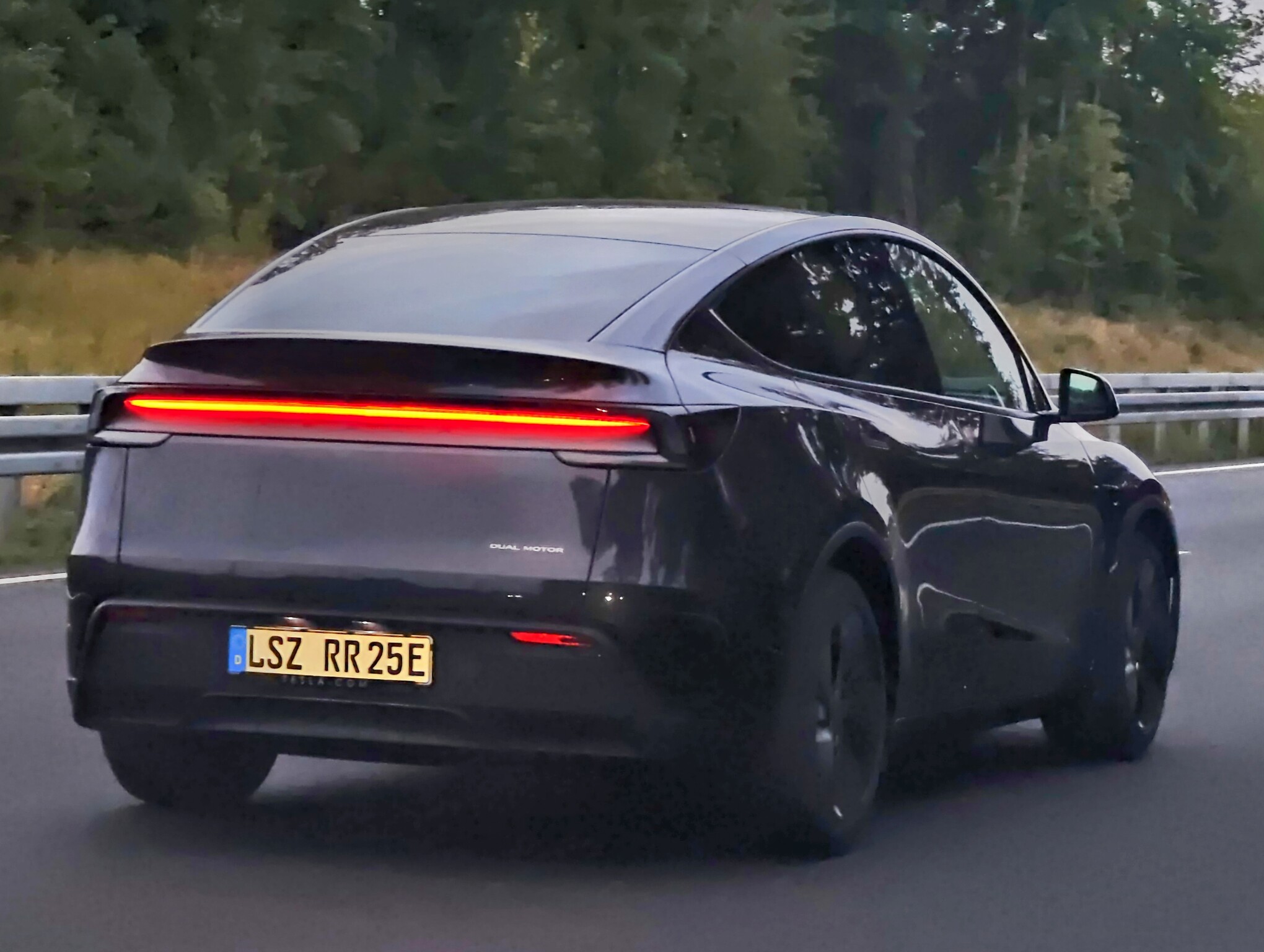LSZ RR 25 E, Tesla Model Y 1st gen (5YJY), facelift, 2025–