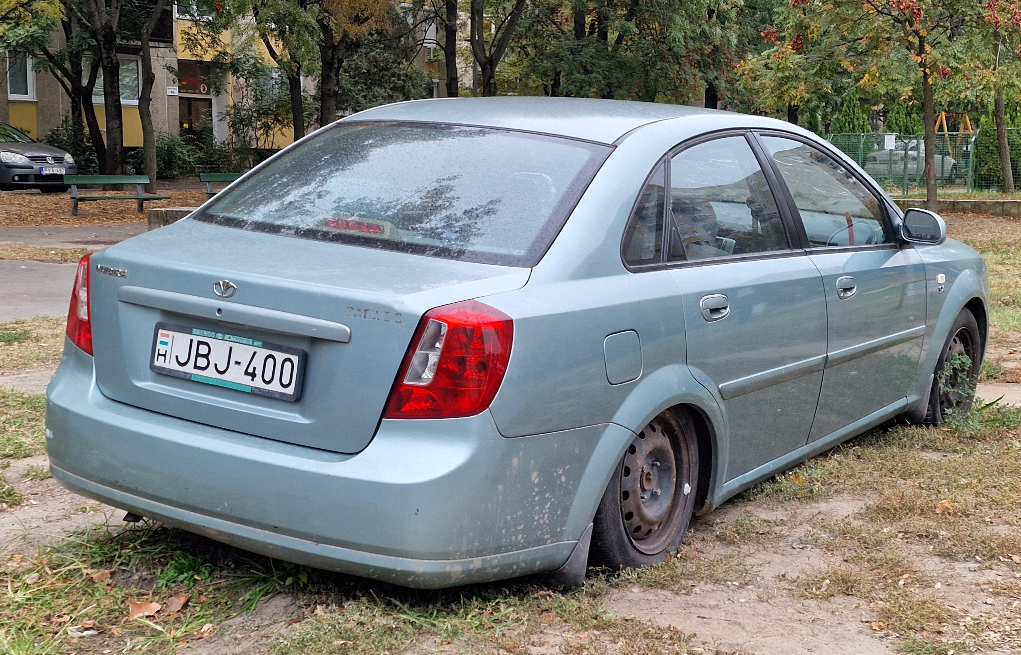 JBJ-400, Daewoo Nubira 2nd gen Sedan (J200), 2003–2004