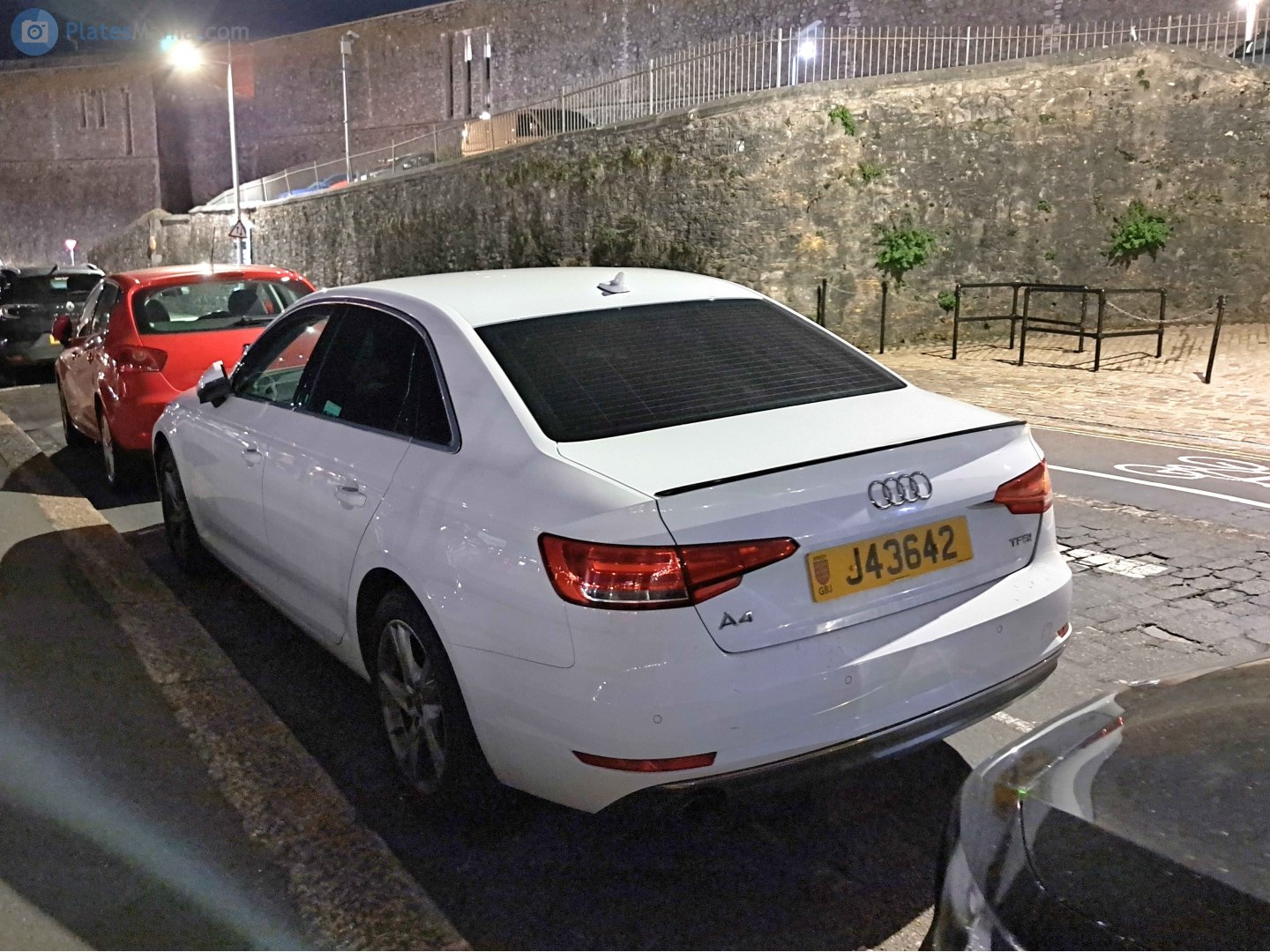 J43642, Audi A4 5th gen Sedan (B9/8W2/8WC), 2015–2019