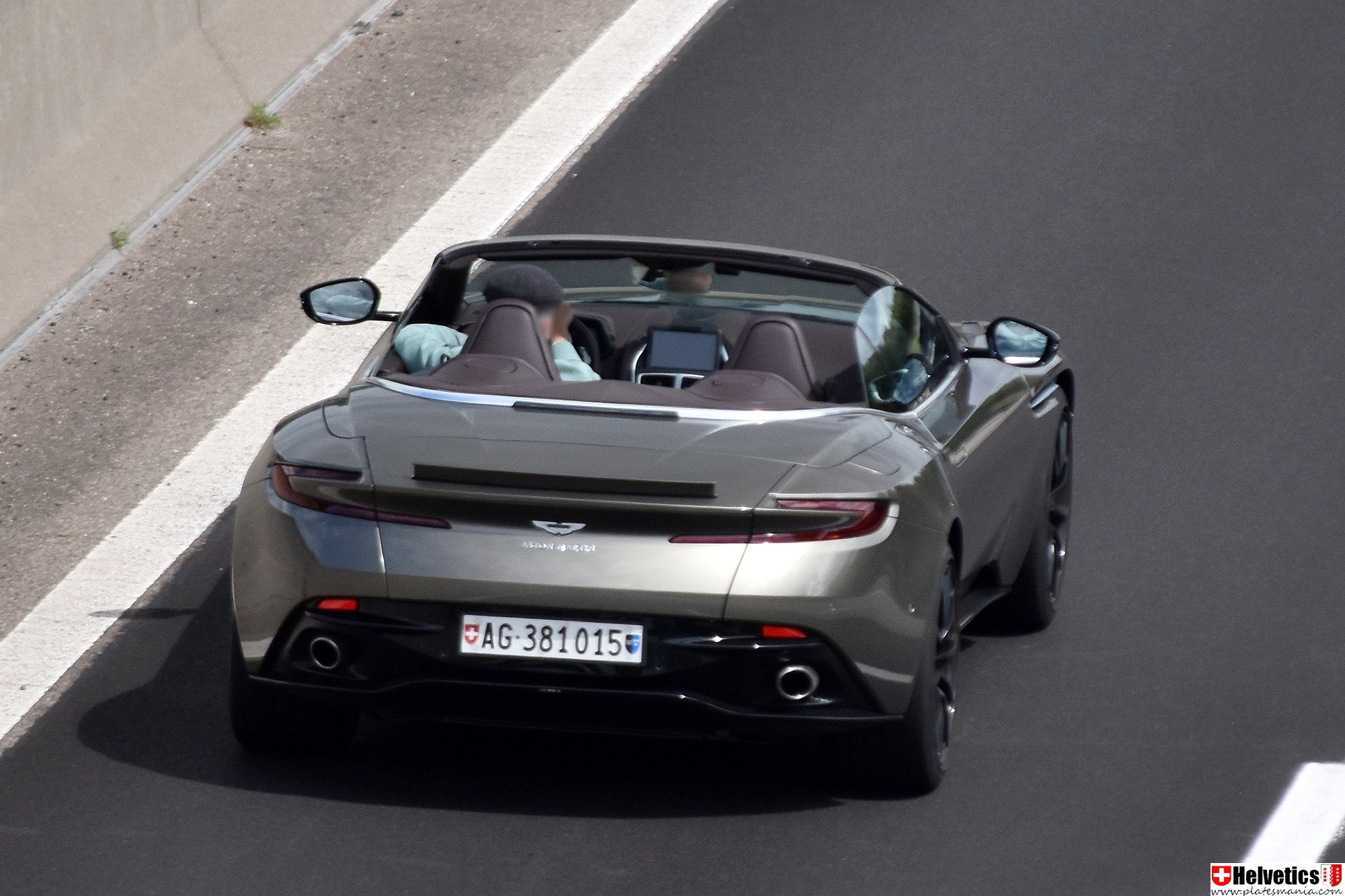 AG 381015, Aston Martin DB11 Volante Convertible (AM5), 2018–2023
