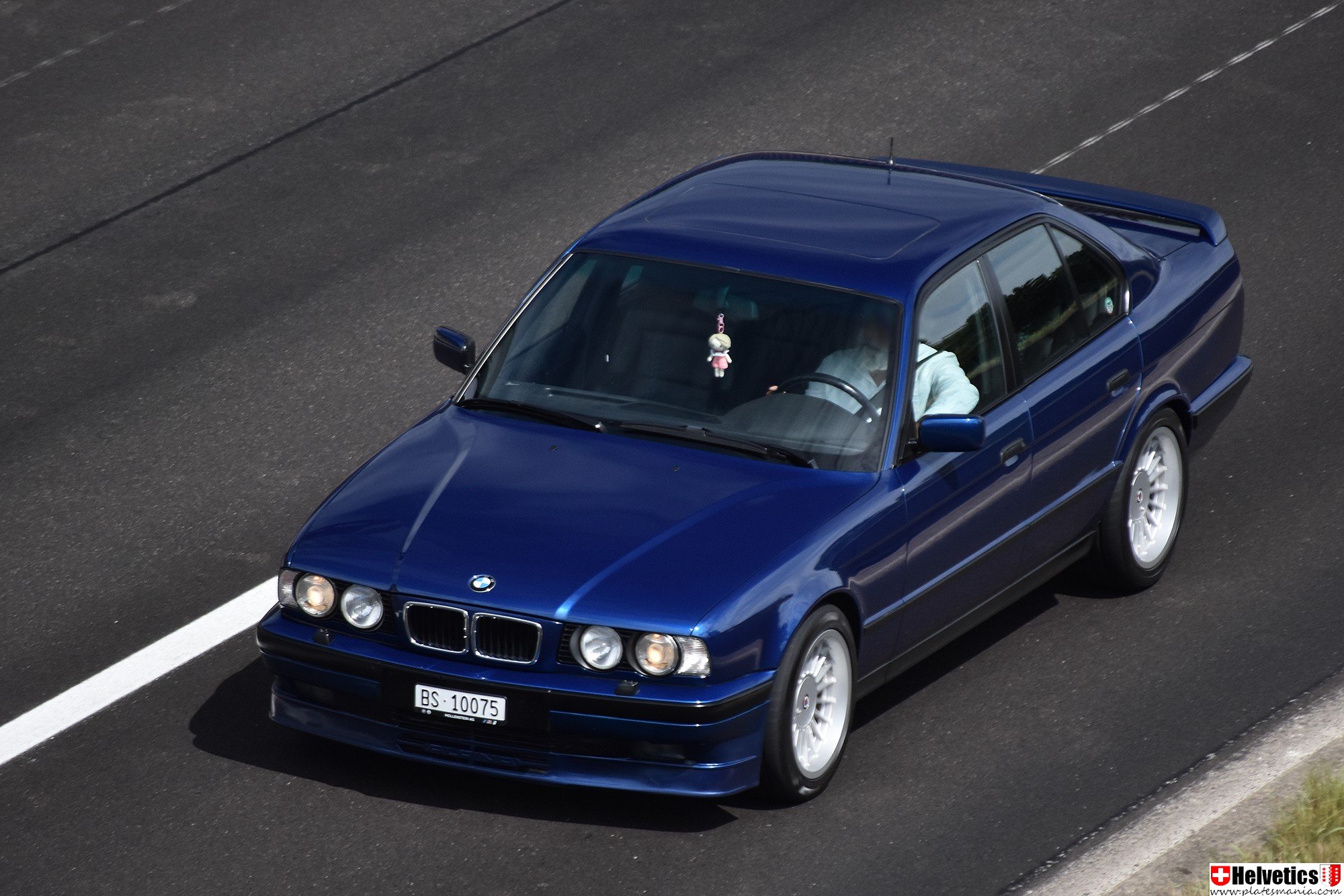 BS 10075, BMW 5 Series 3rd gen Alpina B10 Sedan (E34), 1988–1996