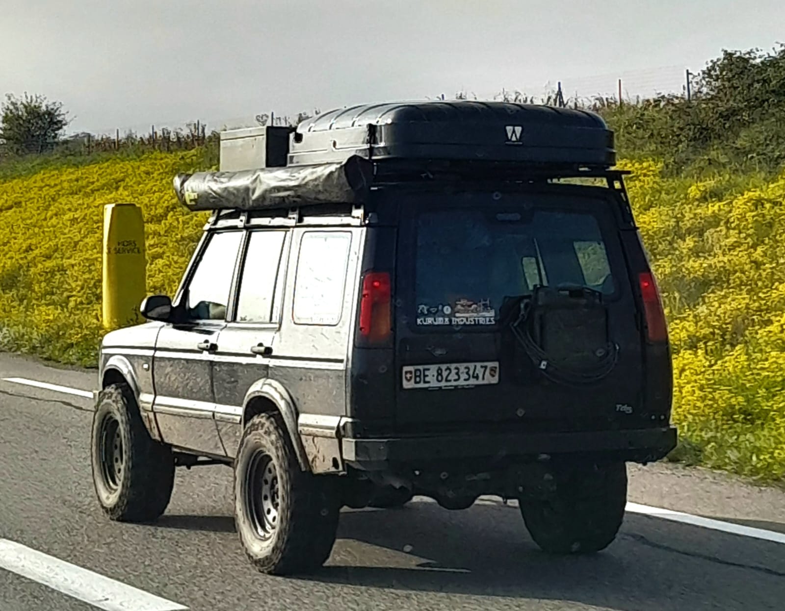 BE 823347, Land Rover Discovery 2nd gen (L318), 1998–2004