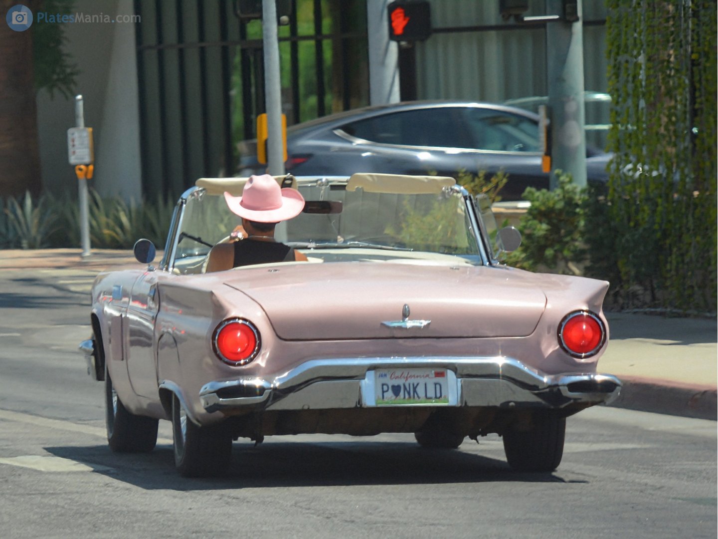 P$NK LD, Ford Thunderbird 1st gen 1957 Convertible, 2nd facelift, 1956–1957