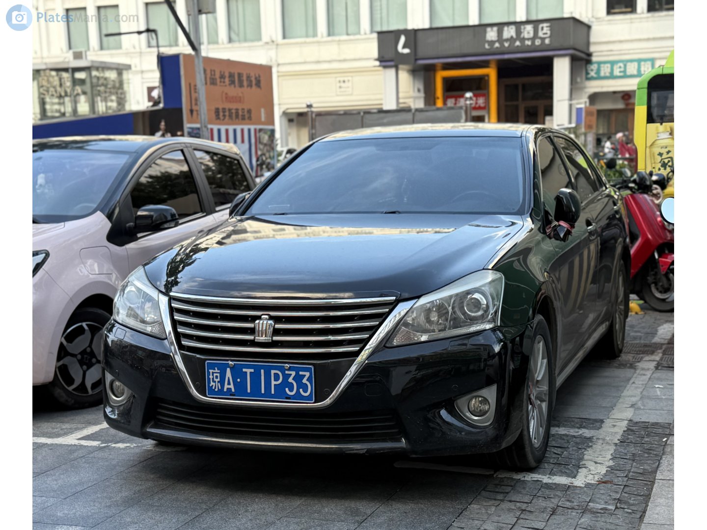 琼A·T1P33, Toyota Crown 13th gen (S200), 2008–2012  (­–2015 for CN-market)