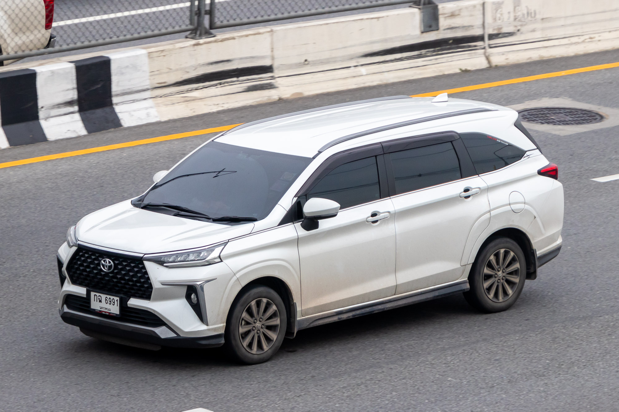 กฉ 6991, Toyota Veloz 1st gen (W100/W150), 2021–